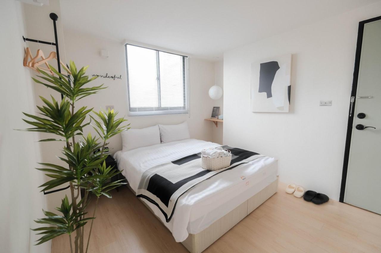 七七漫旅 Seven77 Apartment ไถหนาน ภายนอก รูปภาพ