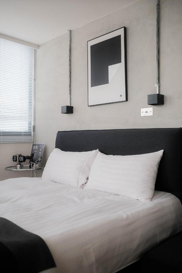 七七漫旅 Seven77 Apartment ไถหนาน ภายนอก รูปภาพ