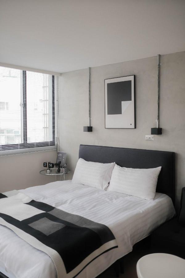 七七漫旅 Seven77 Apartment ไถหนาน ภายนอก รูปภาพ